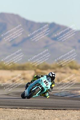 media/Dec-07-2025-CVMA (Sun) [[3e7d2de5dc]]/Race 16-Formula Middleweight/